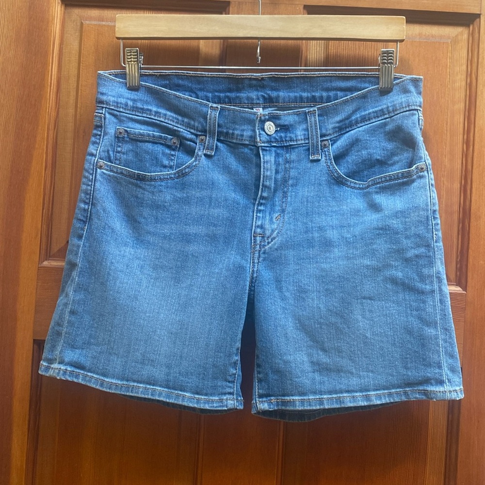 Womens Levi’s Jean Shorts hemmed /  Size 30/size 10 - Picture 4 of 11